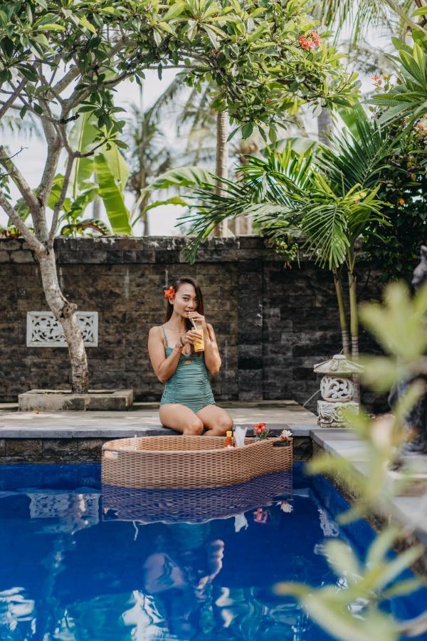 D And B Bungalow's By Dewizz Management Vakantiepark Lembongan