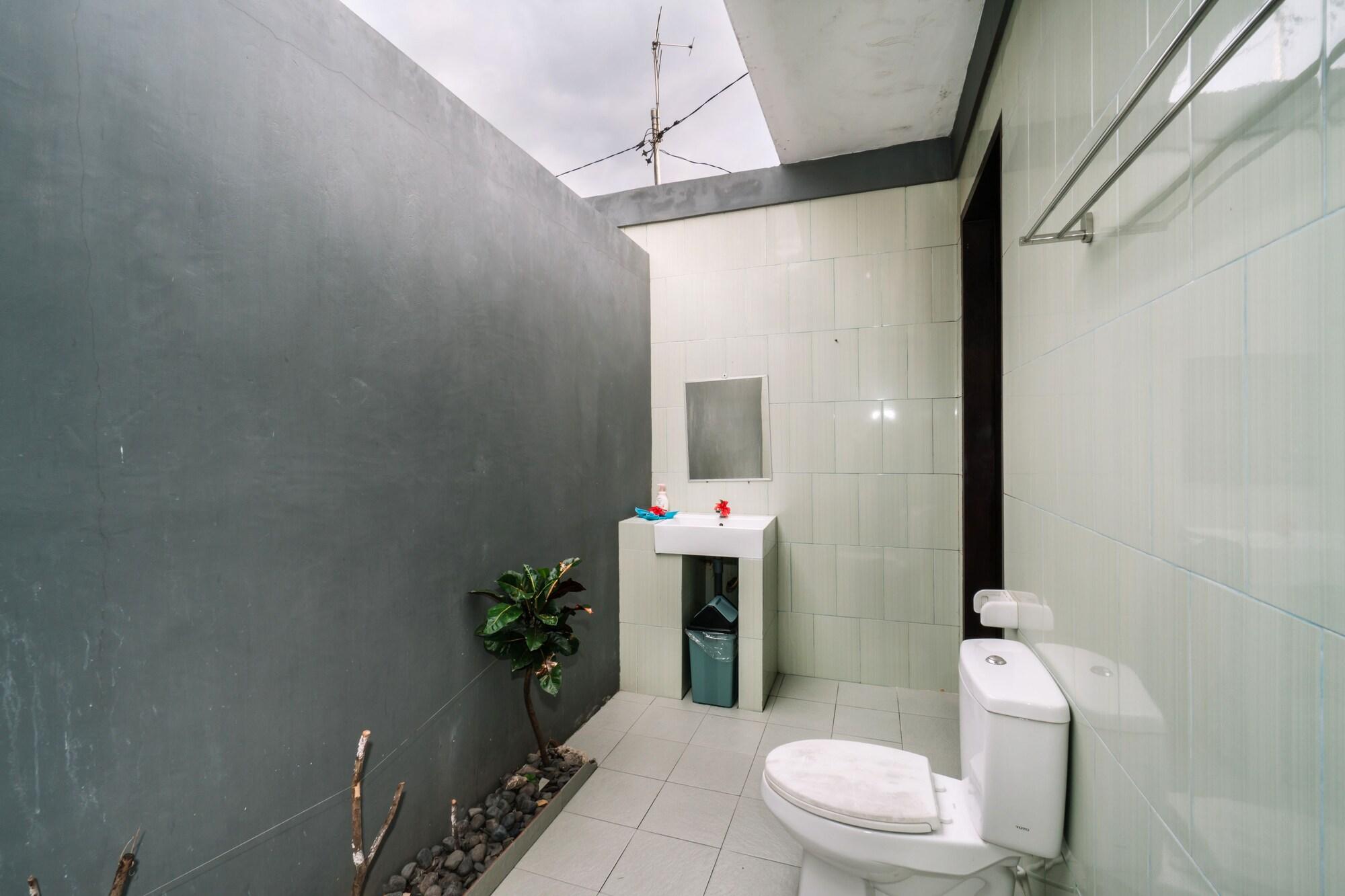D And B Bungalow's By Dewizz Management Vakantiepark 3*